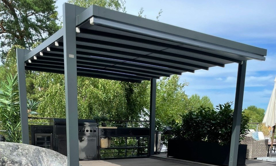 altan med pergola