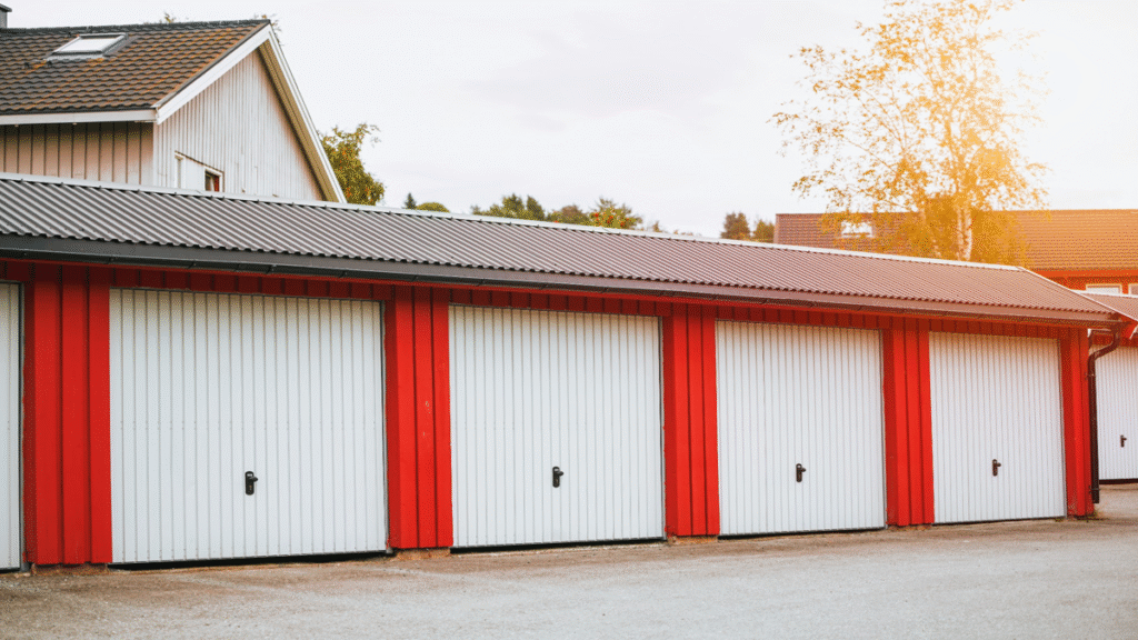 garage med förråd håbo