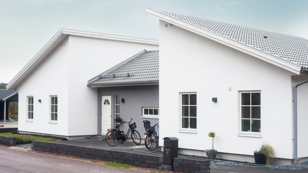 putsad fasad vs träfasad